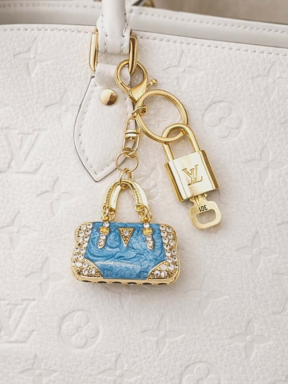 Authentic Louis Vuitton Gold Padlock 🔒 Key Set w/ Unbranded Bag Charm